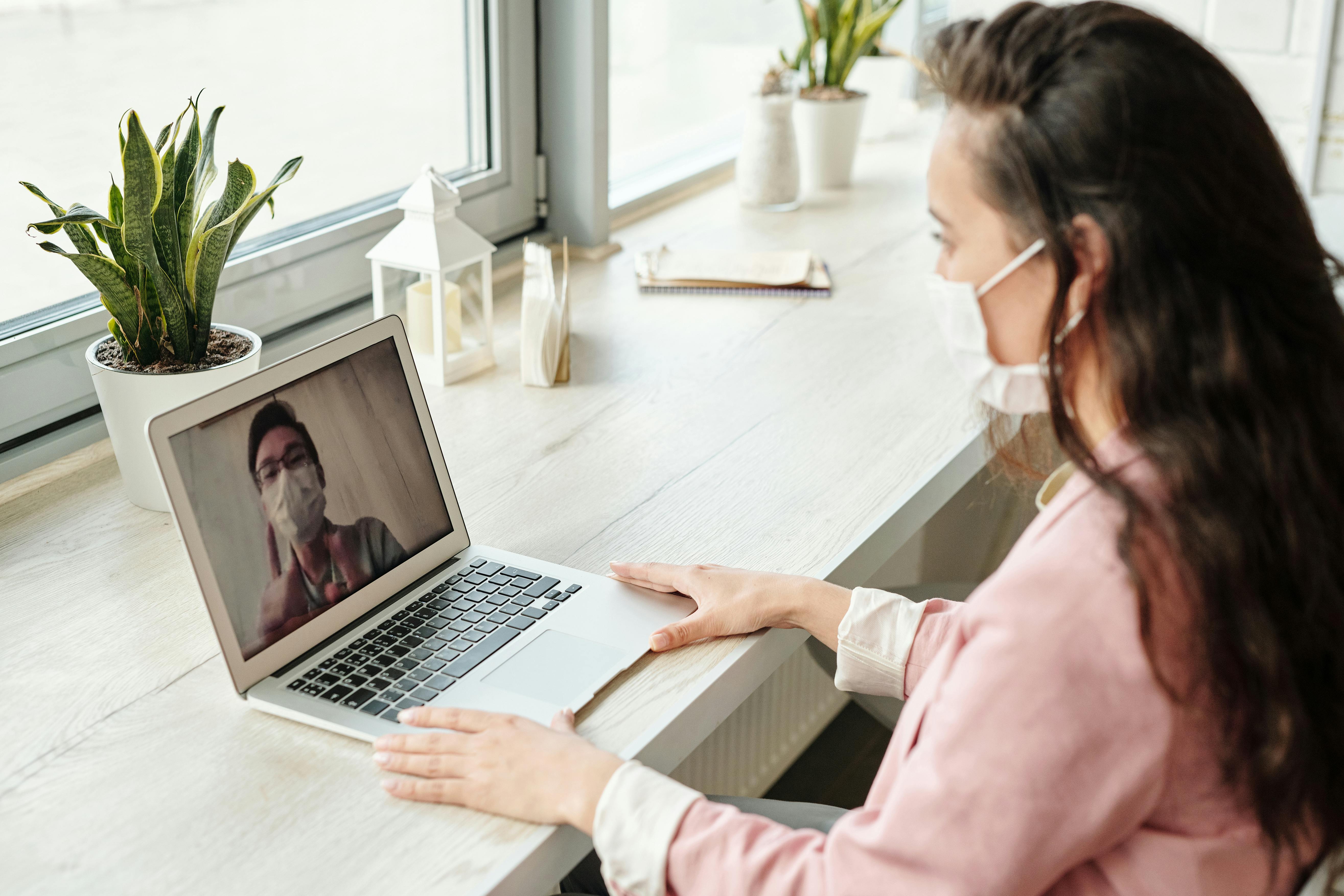 When Should You Use Vmed Telehealth vs. Going to Urgent Care?